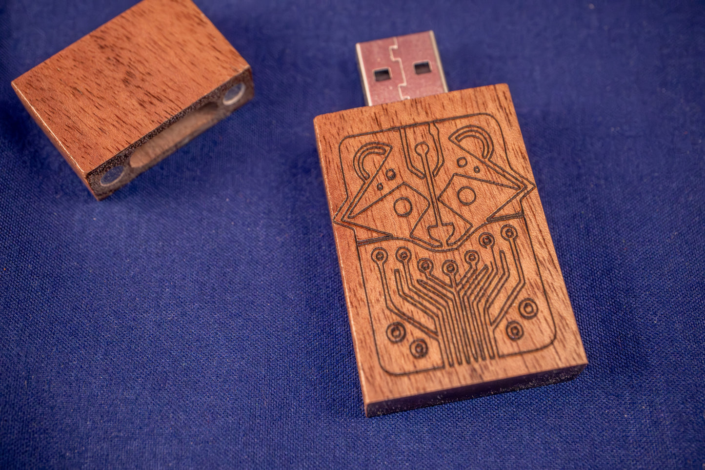 Mystic Walnut Flash Drive - 8gb